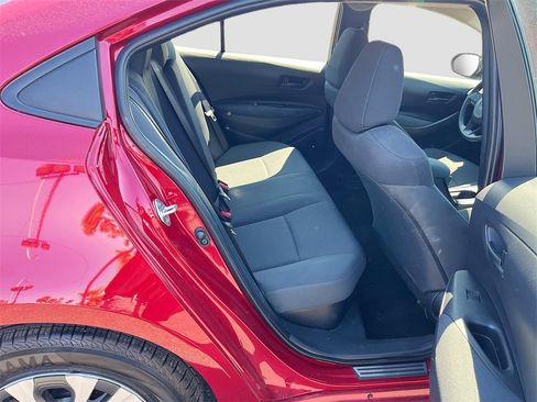 Used 2022 Toyota Corolla LE image 25