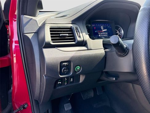 Certified 2024 Honda Passport EX-L image 11
