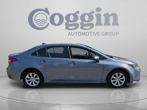 Used 2024 Toyota Corolla LE FWD image 6