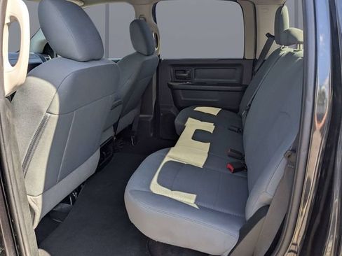 Used 2018 RAM 1500 Express w/ Express Value Package AWD/4WD image 13