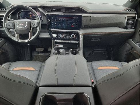 Used 2024 GMC Sierra 1500 AT4 w/ Technology Package image 10