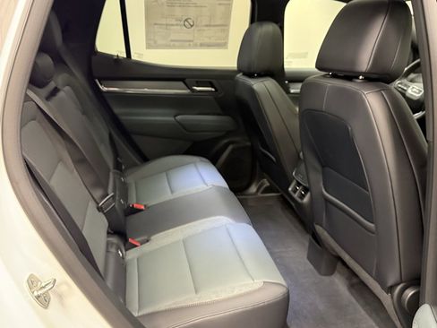 New 2026 GMC Terrain AT4 w/ LPO, Black Badging Package image 17