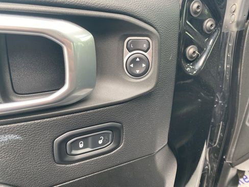 Used 2022 Jeep Gladiator Rubicon w/ LED Lighting Group image 10