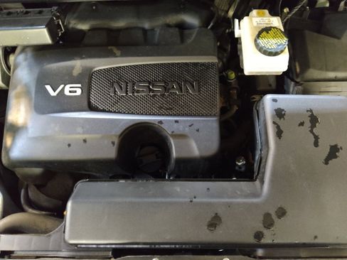 Used 2017 Nissan Pathfinder S image 30