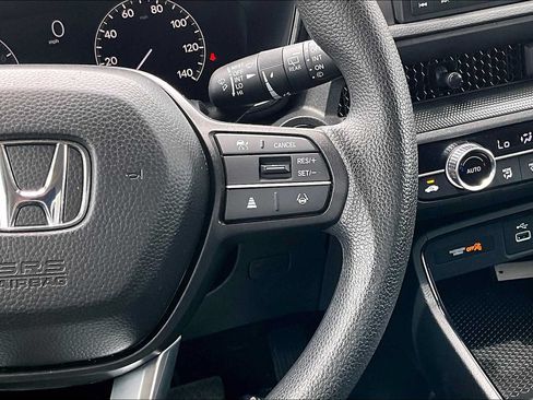Used 2025 Honda CR-V EX image 25