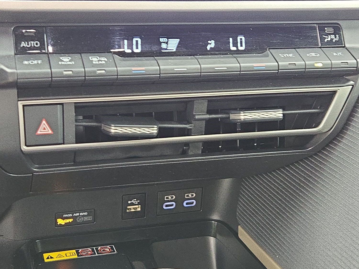 Certified 2025 Toyota Camry SE w/ Convenience Package FWD image 22