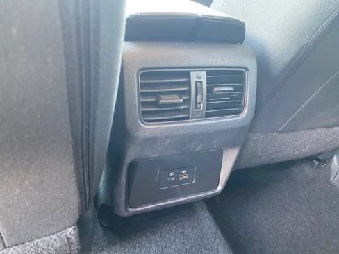 Used 2023 Nissan Rogue SV FWD image 19