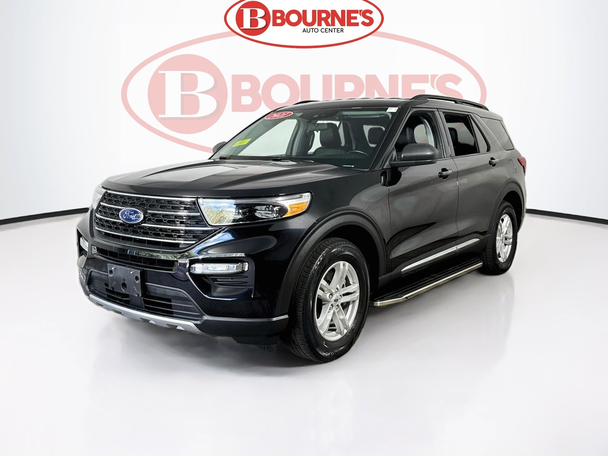 Used 2021 Ford Explorer XLT w/ Equipment Group 202A AWD/4WD image 5