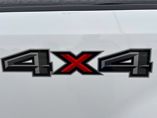 Used 2022 Ford F250 4x4 Crew Cab Super Duty image 12