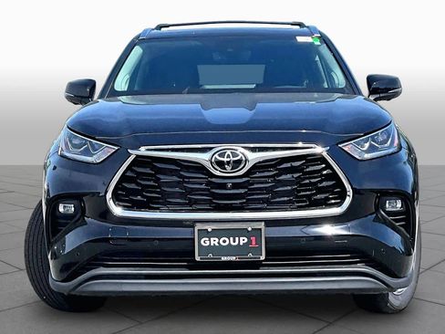 New 2026 Toyota Highlander Limited AWD/4WD image 3