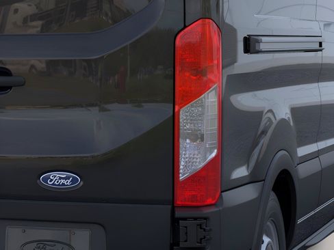 New 2026 Ford Transit 250 148 Medium Roof RWD image 21