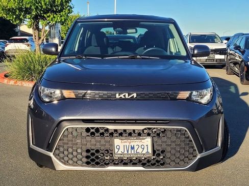 Used 2024 Kia Soul LX w/ Option Group 015 FWD image 2