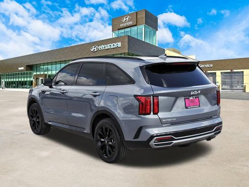 Used 2023 Kia Sorento SX FWD image 8