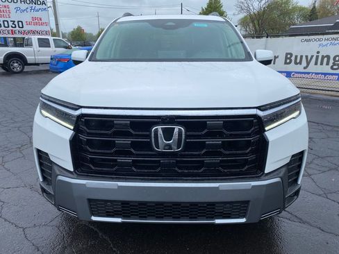 New 2026 Honda Pilot Elite image 9