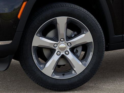 New 2025 Jeep Grand Cherokee L Limited w/ Luxury Tech Group II image 18