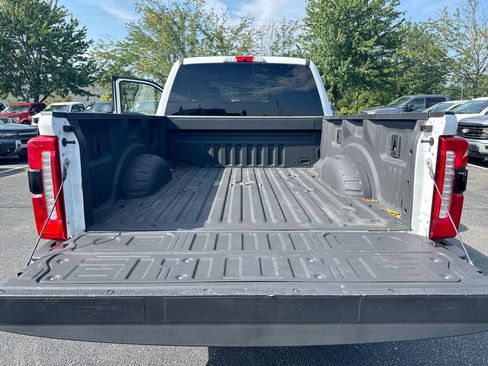 Used 2023 Ford F350 XLT w/ XLT Premium Package AWD/4WD image 24