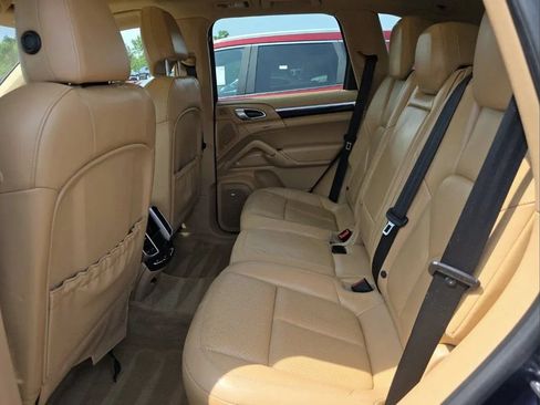 Used 2013 Porsche Cayenne S w/ Premium Pkg Plus AWD/4WD image 8