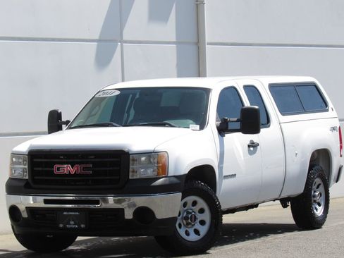 Used 2011 GMC Sierra 1500 W/T AWD/4WD image 1