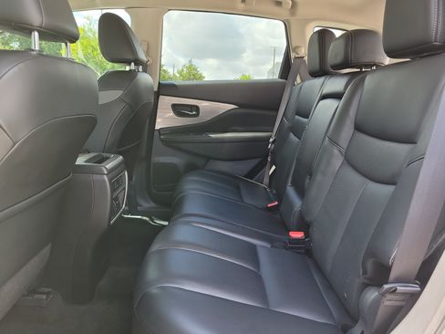 Used 2018 Nissan Murano Platinum w/ Cargo Package FWD image 18