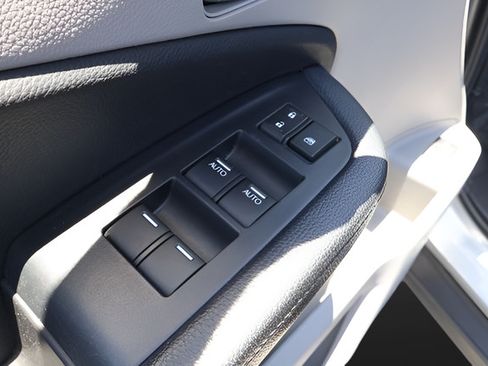 Used 2021 Honda Pilot Special Edition image 10