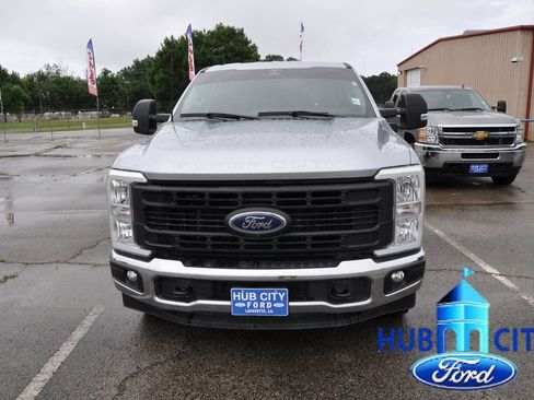 Used 2023 Ford F250 XL w/ 360-Degree Camera Package RWD image 8