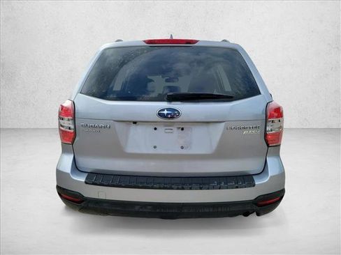 Used 2016 Subaru Forester 2.5i Premium image 6