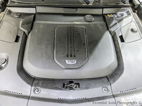 Certified 2024 Cadillac Lyriq Luxury image 27