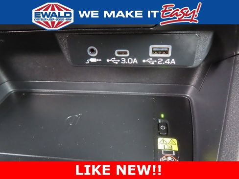 Used 2024 Subaru Crosstrek 2.5i Limited image 8