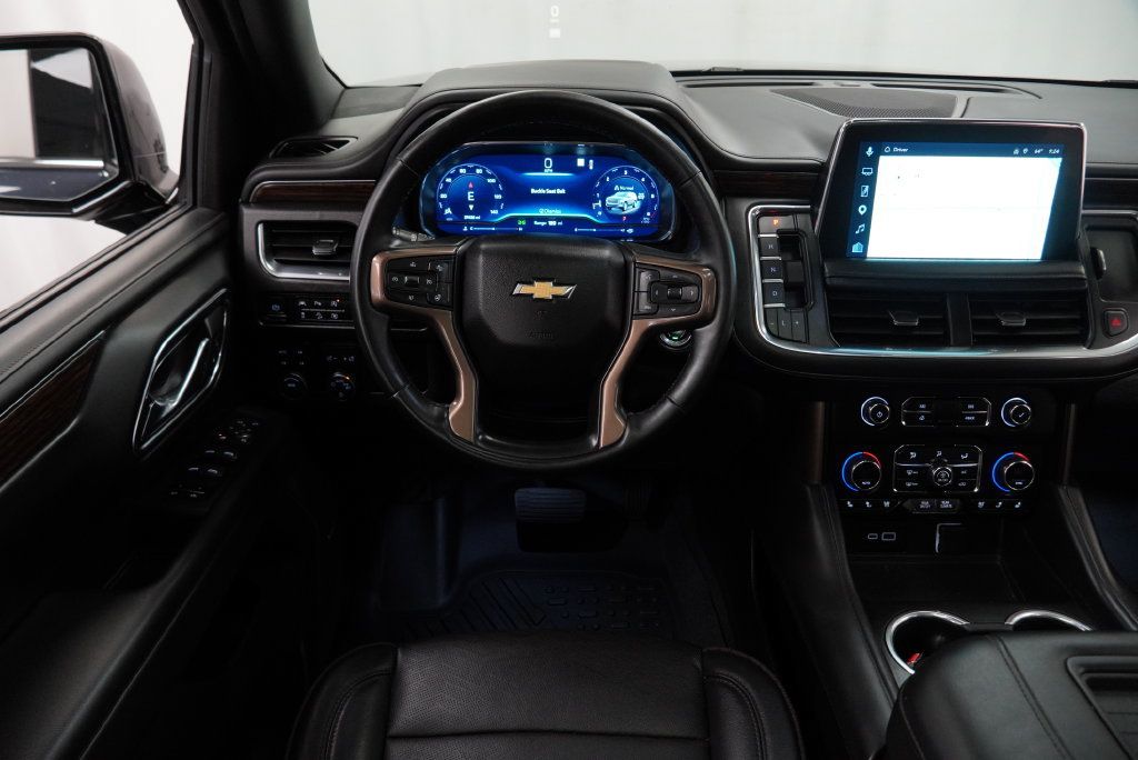 Used 2023 Chevrolet Tahoe High Country w/ Premium Package 2 AWD/4WD image 19