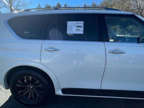 Used 2019 Nissan Armada Platinum w/ Captain's Chairs Package image 10