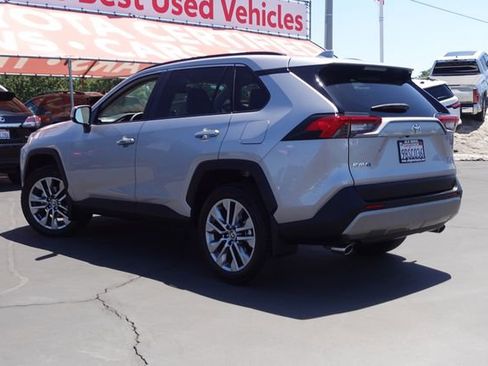 Certified 2022 Toyota RAV4 Limited FWD image 11