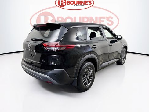 Used 2023 Nissan Rogue S image 9
