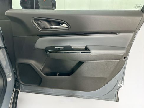 Used 2025 Honda Prologue Touring image 32