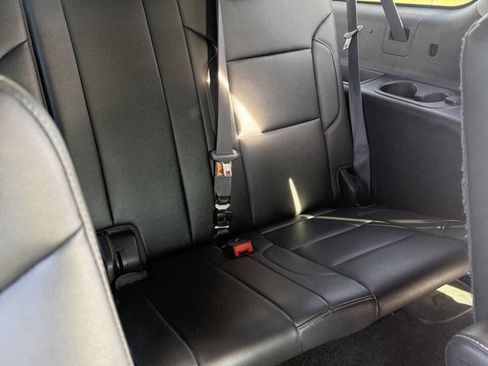 Used 2017 Chevrolet Suburban LT AWD/4WD image 31