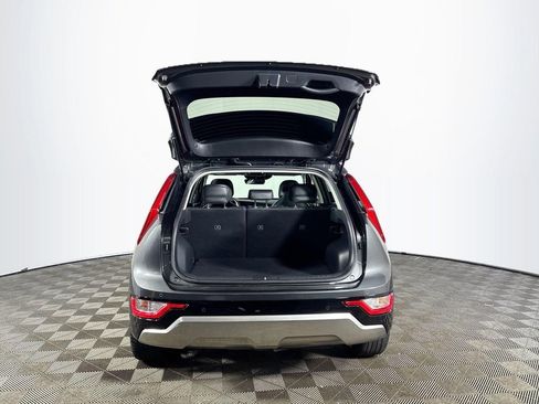 Used 2023 Kia Niro EX Touring image 22