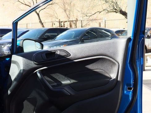 Used 2018 Ford Fiesta SE image 32