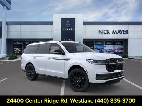 New 2025 Lincoln Navigator Reserve w/ Jet Appearance Package AWD/4WD image 7