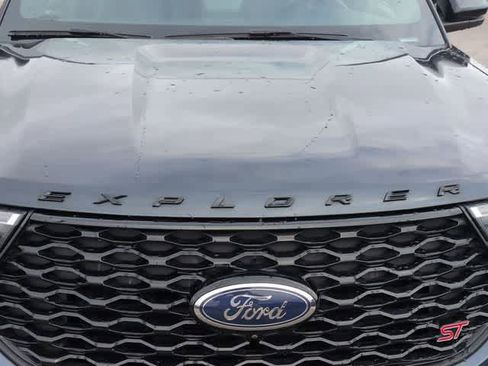 Used 2022 Ford Explorer ST w/ Equipment Group 401A AWD/4WD image 13