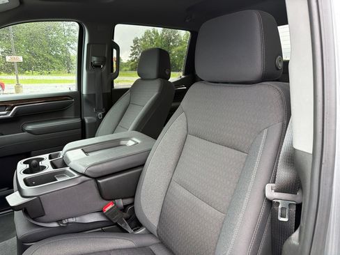 Used 2025 GMC Sierra 1500 Elevation AWD/4WD image 3