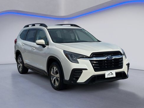 Used 2025 Subaru Ascent Premium AWD/4WD image 5