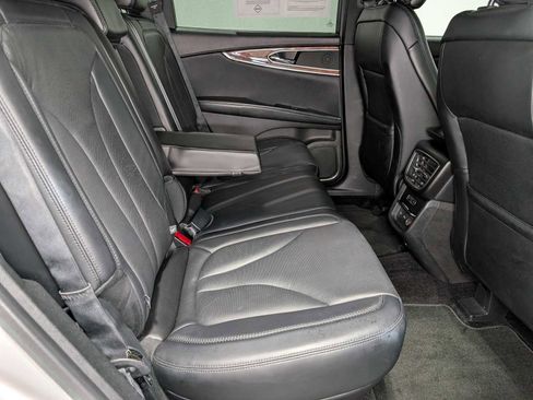 Used 2017 Lincoln MKX Reserve AWD/4WD image 40