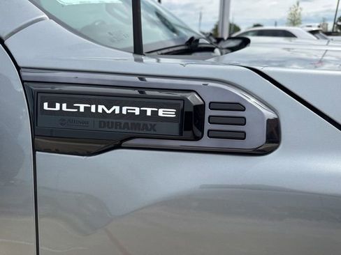 Used 2025 GMC Sierra 2500 Denali Ultimate AWD/4WD image 5