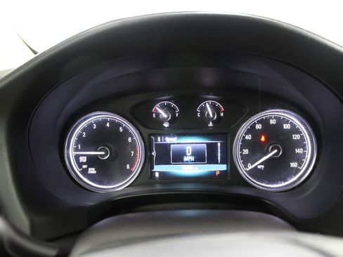Used 2019 Buick Enclave Essence w/ LPO, Luxury Package image 33