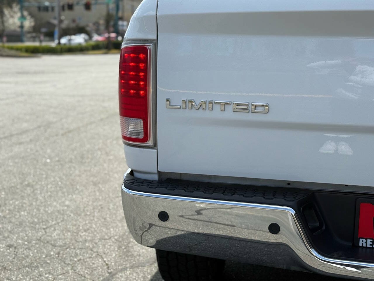 Used 2015 RAM 2500 Limited AWD/4WD image 55