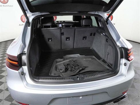 Used 2017 Porsche Macan GTS image 10