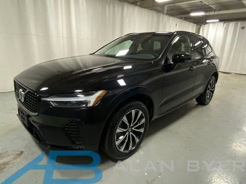 Used 2024 Volvo XC60 B5 Core w/ Protection Package Premier AWD/4WD image 1