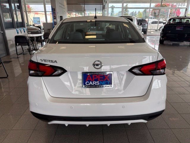 Used 2020 Nissan Versa S FWD image 6