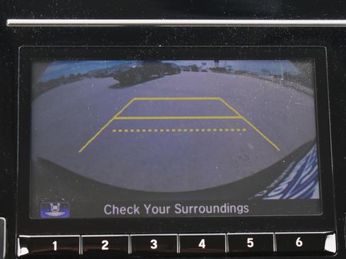 Used 2019 Honda CR-V LX image 5