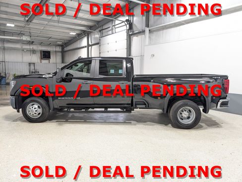Used 2025 GMC Sierra 3500 Pro AWD/4WD image 6