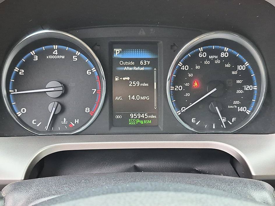 Used 2016 Toyota RAV4 Limited FWD image 18